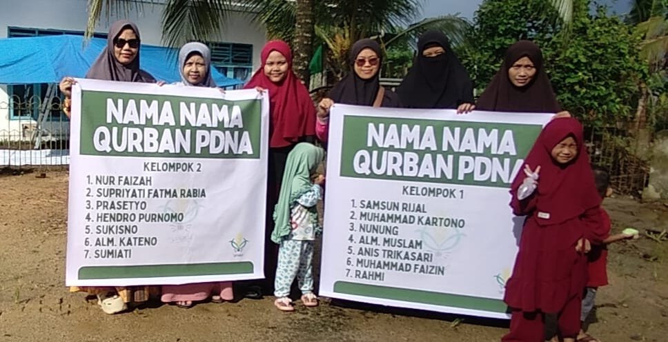 Pengurus PD Nasyiatul Aisyiyah Kabupaten Sorong Sembelih Dua Ekor Sapi pada Idul Adha 1446 Hijriyah