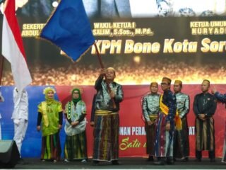 Mengusung Nilai Adat dan Persaudaraan, KPM Bone Papua Barat Daya Resmi Dilantik